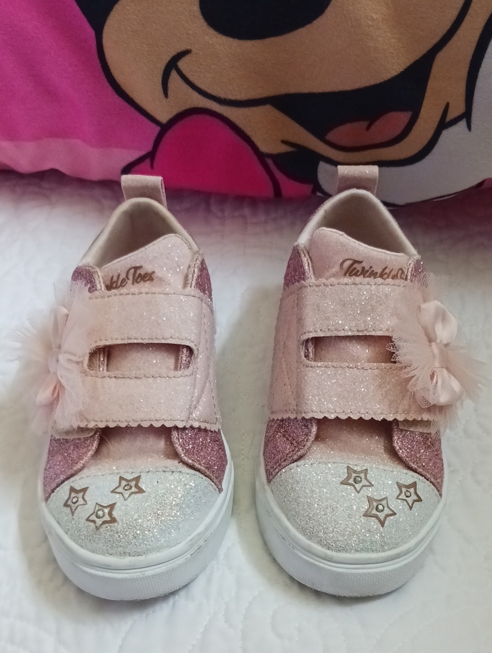 SKECHERS TWINKLE TOES Girls Pink Glitter Slip-On Sneakers